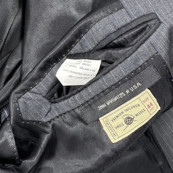 John Varvatos Star Men Delancy Pinstripe Wool Blazer Gray, 44R - Picture 6 of 15